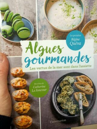 Démonstration de "recette classique" : le tartare d'algues" par Régine Quéva
