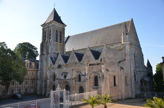 Visite guidée - Les églises et chapelles de Châteaudun à travers les siècles