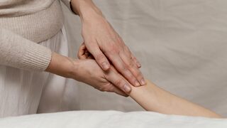 Sall'Amista - Massage des mains