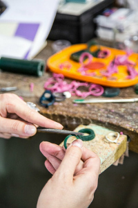Les secrets de fabrication de l'Atelier du bijou