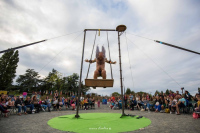 La balançoire géante | Cirque-Théâtre Quartier d'été | week-end #2