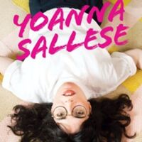 Yoanna Sallese dans C'est Pas Grave