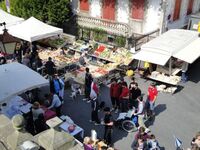 Marché de produits régionaux à Ciboure