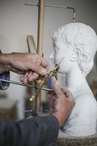 Exposition à la Bâtie d'Urfé - Mains du passé, merveilles d'aujourd'hui à Saint-Étienne-le-Molard