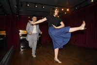 SOIRÉE DANSANTE AVEC DJ SERGGIO à Montesquieu-Lauragais