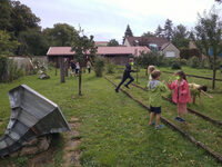 Découverte sensorielle du Jardin du luthier et de l'atelier des Frères Gérôme à Mirecourt
