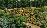 Jardin d'artiste dans son écrin végétal à Saint-Pardoux-d'Arnet