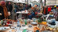 Vide-grenier en intérieur à Saint-Privat-des-Vieux