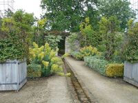 Déambulation dans le parc et le potager à Bioussac