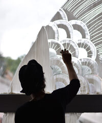 Performance: fresque au blanc de Meudon à Meisenthal