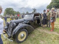 Exposition de véhicule rétro à Écausseville