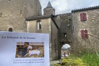 Chasse aux créatures médiévales à Saint-Jean-et-Saint-Paul