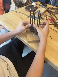 Atelier ados-adultes : vannerie à La Hague