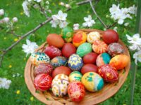 Atelier en famille - Les p'tits Romains décorent leurs oeufs à Bliesbruck