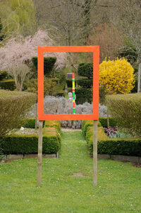 La vue : vision perdue, paysage inexistant. Les jardins sont avant tout une mise à Valaire