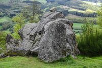 Mégalithes et pierres à légendes à Saint-Léger-sous-Beuvray