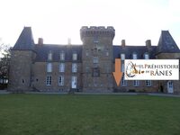 Visite libre du musée en semi-pénombre à Rânes