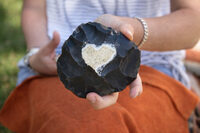 Démonstration participative de taille de silex à Apt