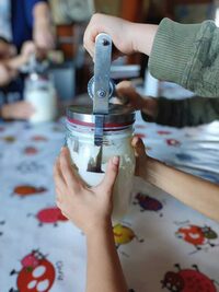 Atelier "Fabrique ton beurre" à Ombrée d'Anjou
