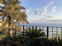 Visite libre du jardin de la Villa Santa Lucia, au Roucas blanc. Propriété class à Marseille 7e