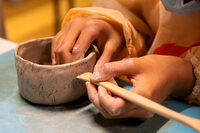 Apprentis céramistes à Lyon 5e