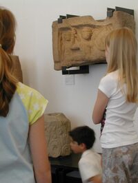 Atelier en famille : écrire comme en Mésopotamie à Strasbourg