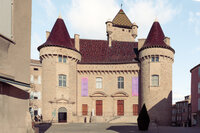Découvrez Le Château d'Aubenas à Aubenas