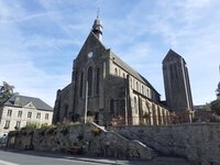 Visite libre de la collégiale de Mortain : découverte d'un joyau historique et s à Mortain-Bocage