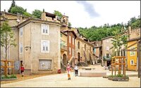 Au fil du temps autour de la Place à Beauchastel