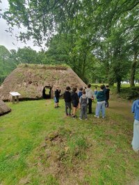 Visite du Village de l'an mil à Melrand