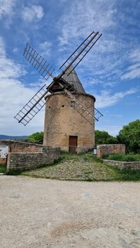 Visite du moulin de Jérusalem à Goult