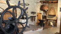 Découvrez les métiers du charron et du tonnelier à Coulonges-sur-l'Autize